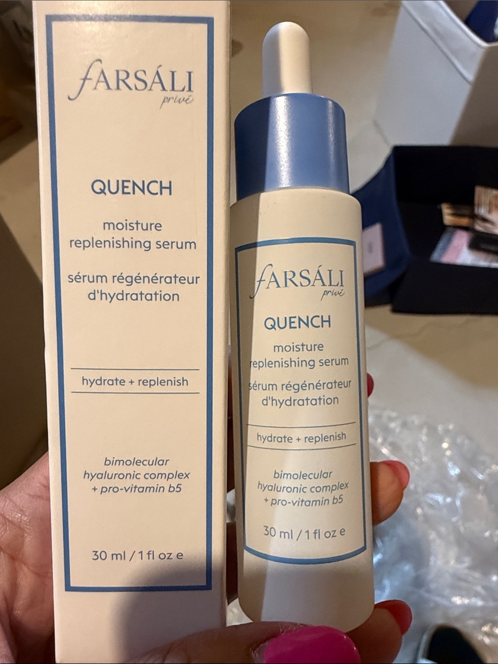 fARSÁLI Quench Moisture Replenishing Serum — Blue and White